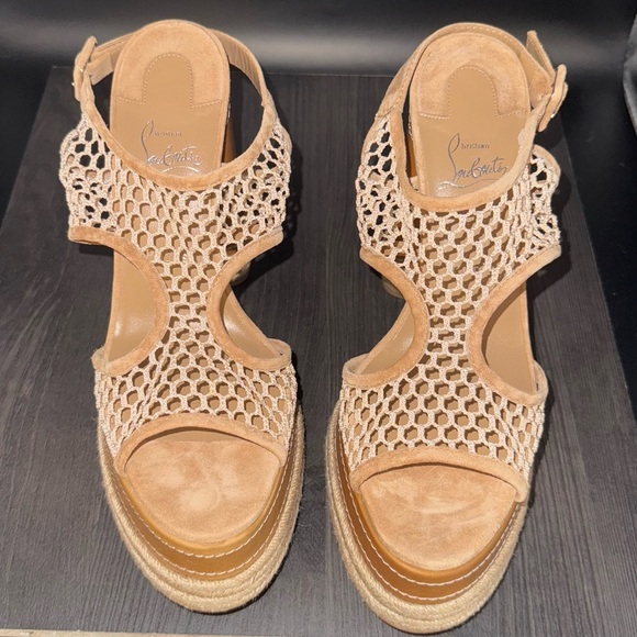💰⬇️ CHRISTIAN LOUBOUTON Espadrille Platform Crochet Sandal 10 US/ 40 EU - Picture 7 of 14